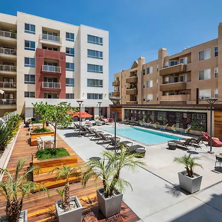 Hollywood Panoramic Views, Pool, Gym & Free Parking! Apartment Los Angeles Exterior photo